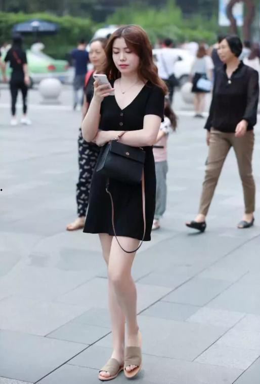 国产丰满熟女,魅力四溢,风情万种